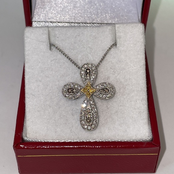 Solid 14K White Gold Natural Diamond Colors Religious Cross Pendant Necklace - Picture 3 of 17